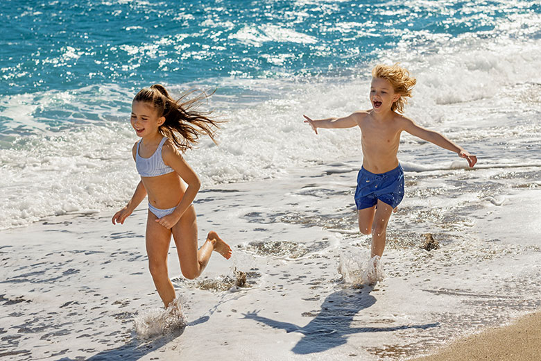 NG Pjhaselis Bay Beach