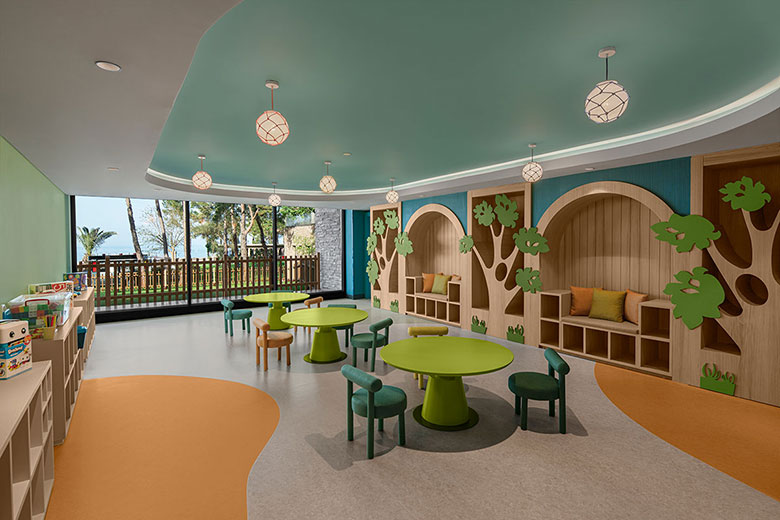 NGP Beluga Kids Club 08